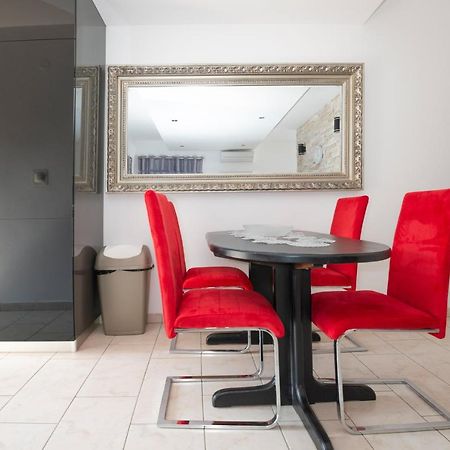 Sea Star Apartment Тиват Екстер'єр фото