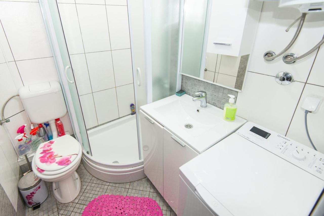 Sea Star Apartment Тиват Екстер'єр фото