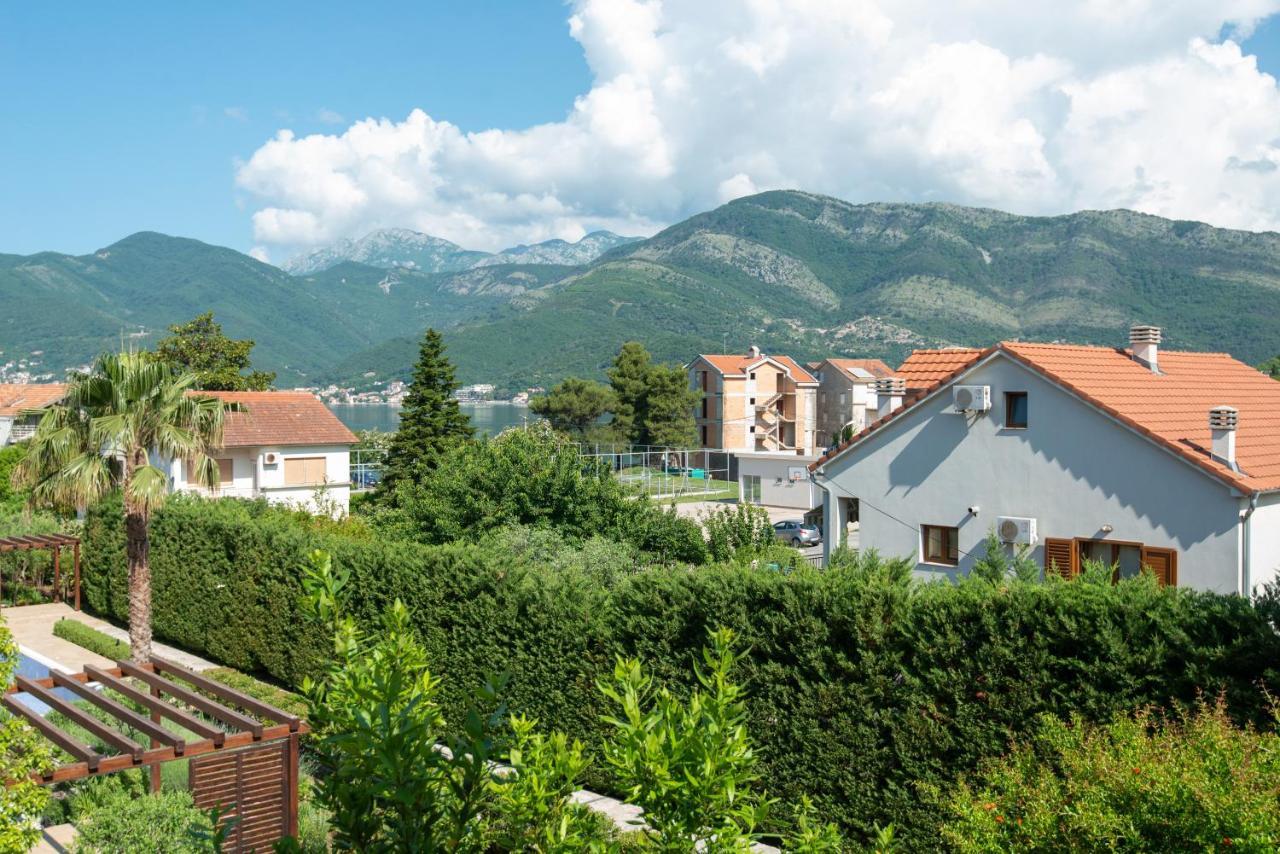 Sea Star Apartment Тиват Екстер'єр фото