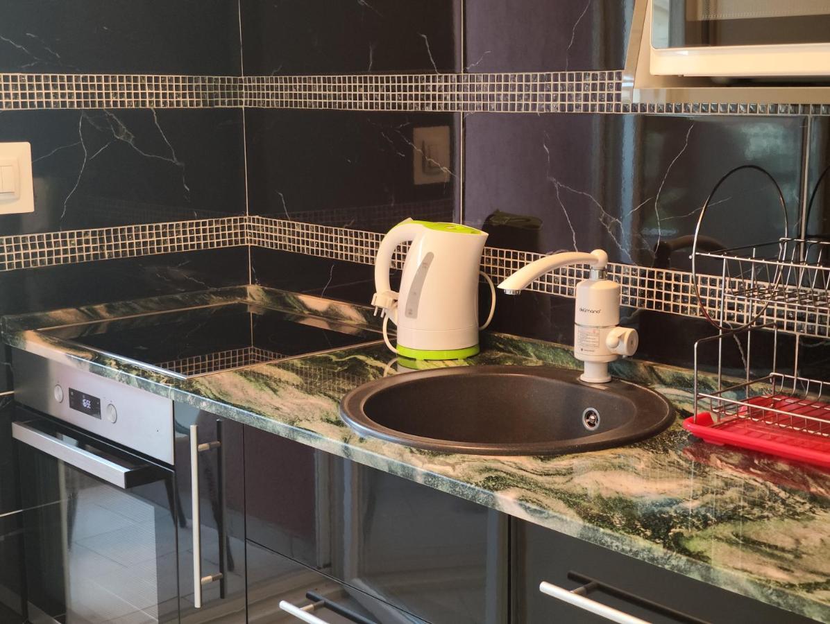 Sea Star Apartment Тиват Екстер'єр фото